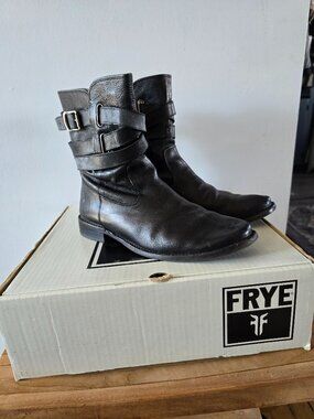 FRYE SHIRLEY STRAPPY SHORT BOOT in Black Leather size 9.5